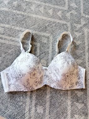 Bali cream White Bra with Floral Print